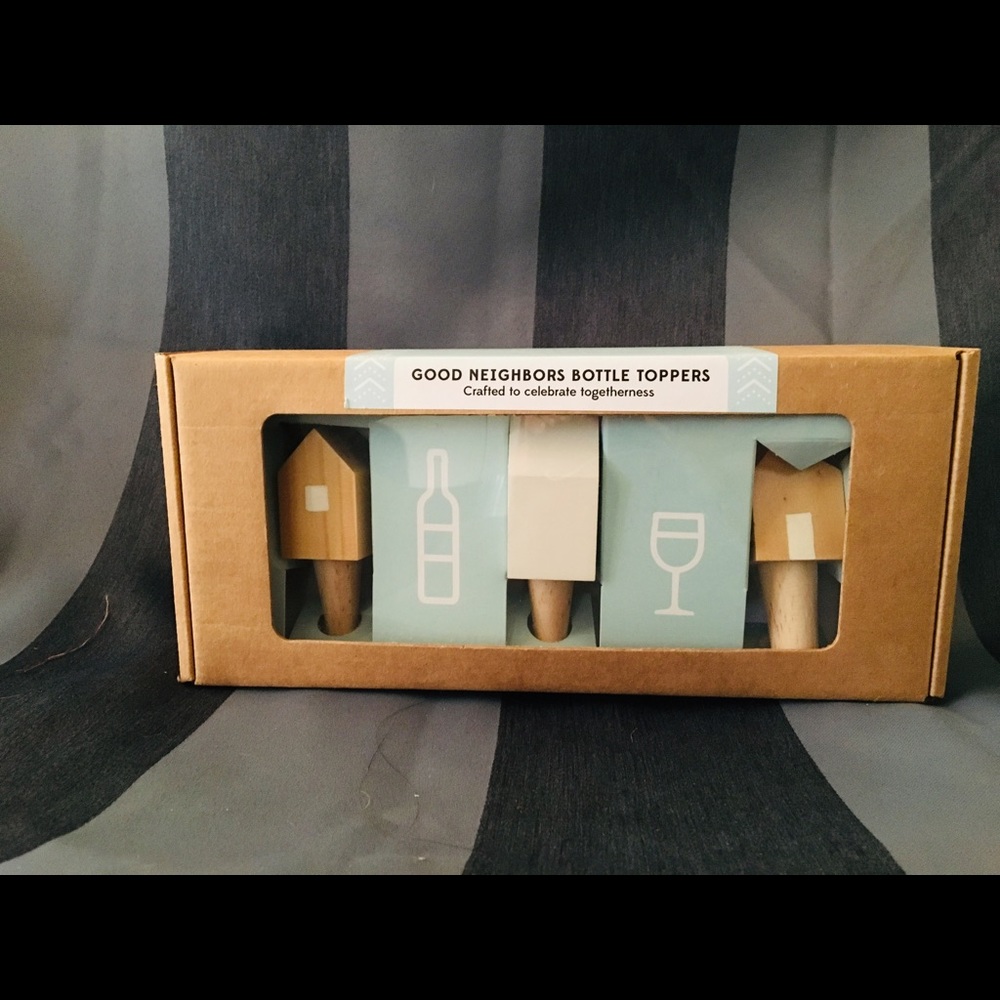 Good neighbors Bottle toppers